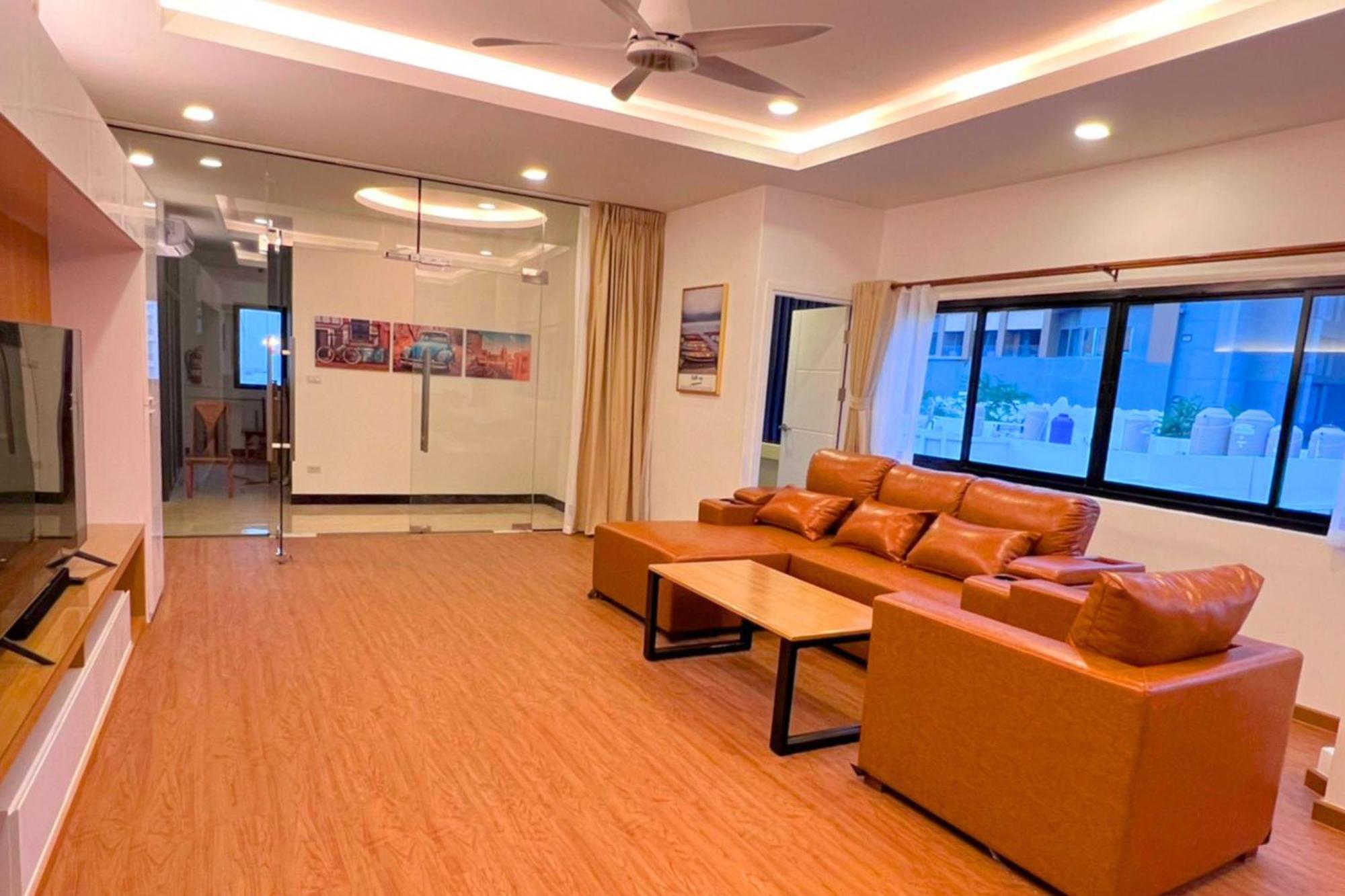 The Lodge Паттая Екстер'єр фото