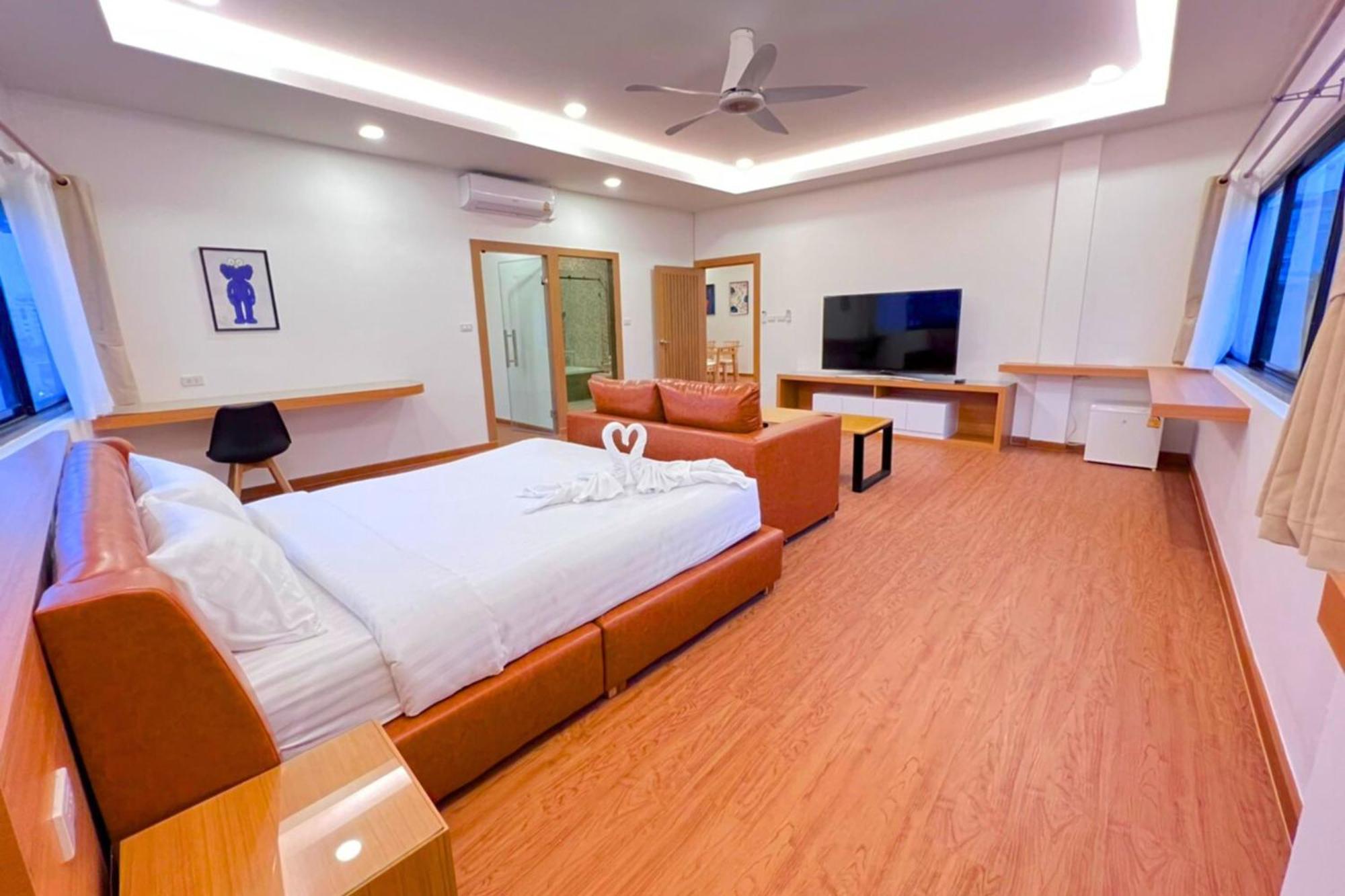 The Lodge Паттая Екстер'єр фото